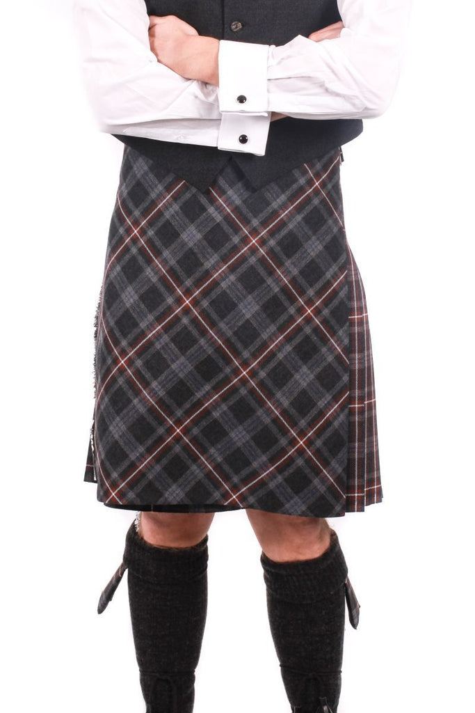 Hebridean Mediumweight 8 Yard Kilt - Bias Front
