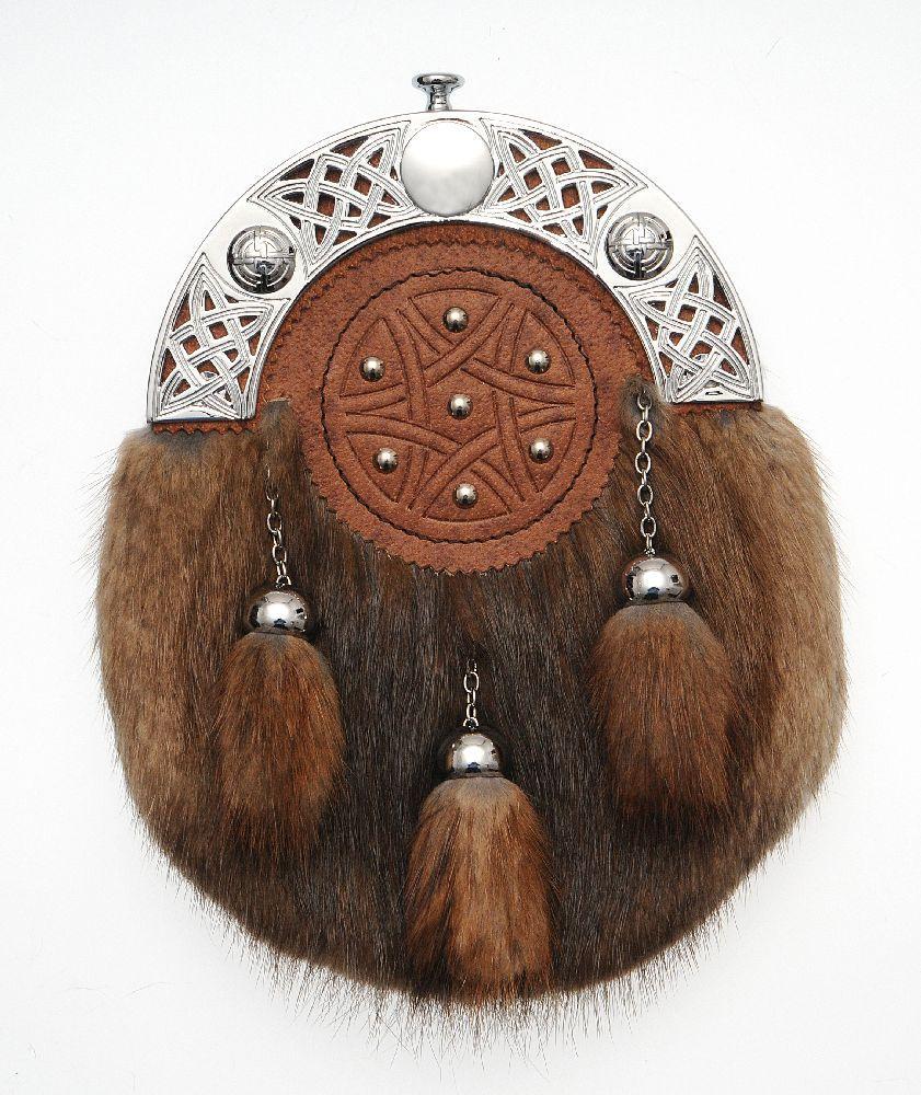 Full Dress Chrome Interlink Targe Sporran - Musquash Fur