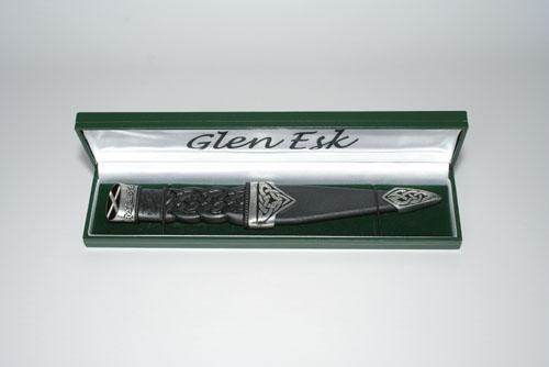 Dress Sgian Dubh - Celtic Knot Design - Saltire Black